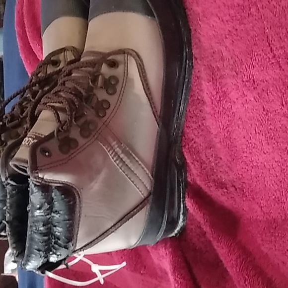 Caddis boots bogo half price today must bundle - Picture 2 of 7